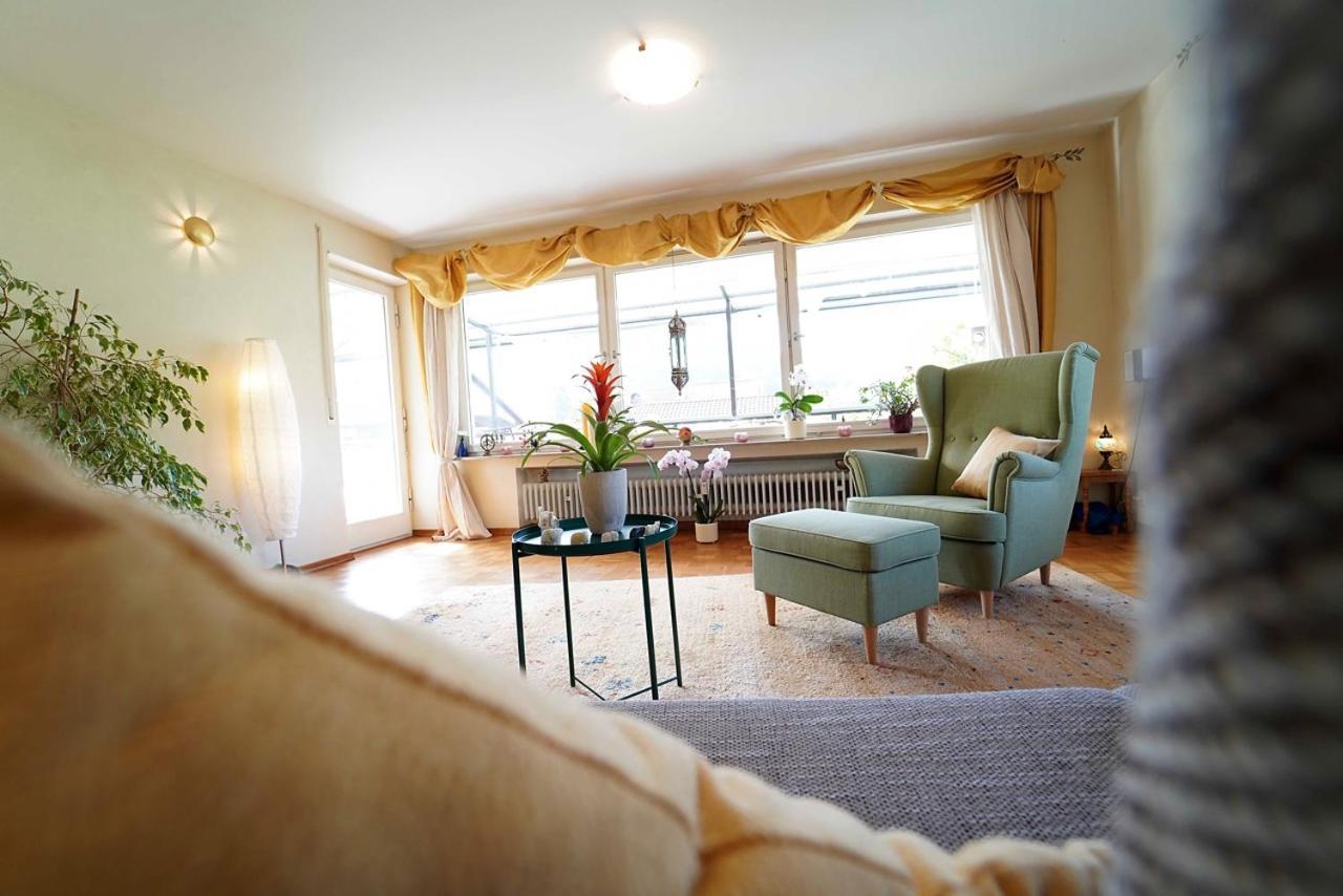 Ferienwohnung Im Haus Lotus Mit Grossem Balkon Und Garten Bad Urach Exterior foto